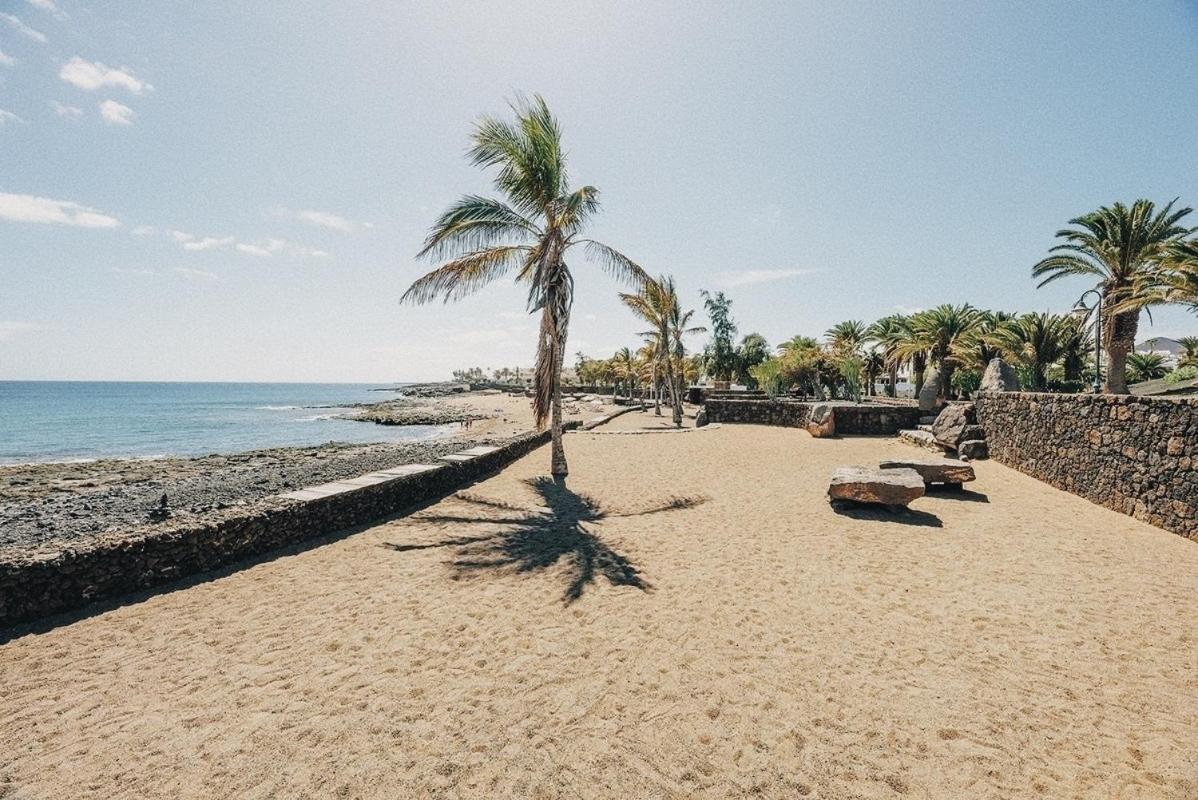 Lanzarote Beach Apartments, Casa Bruna Costa Teguise Eksteriør billede