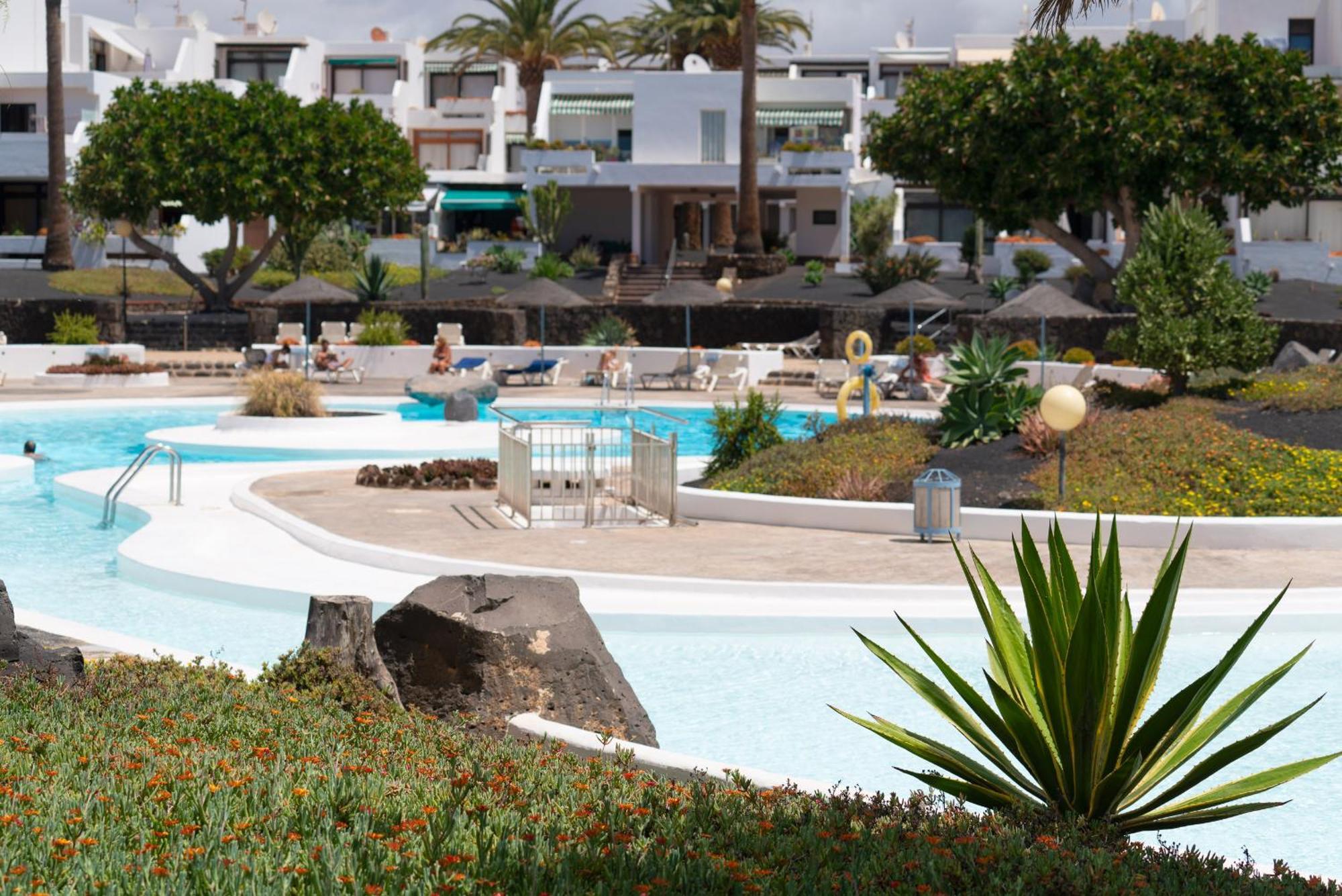 Lanzarote Beach Apartments, Casa Bruna Costa Teguise Eksteriør billede