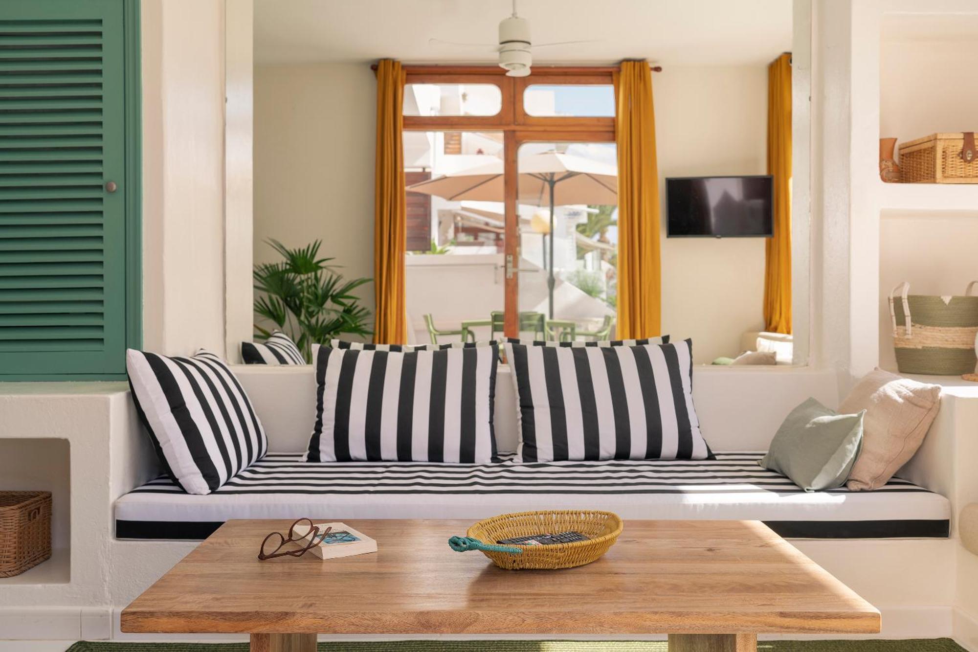Lanzarote Beach Apartments, Casa Bruna Costa Teguise Eksteriør billede
